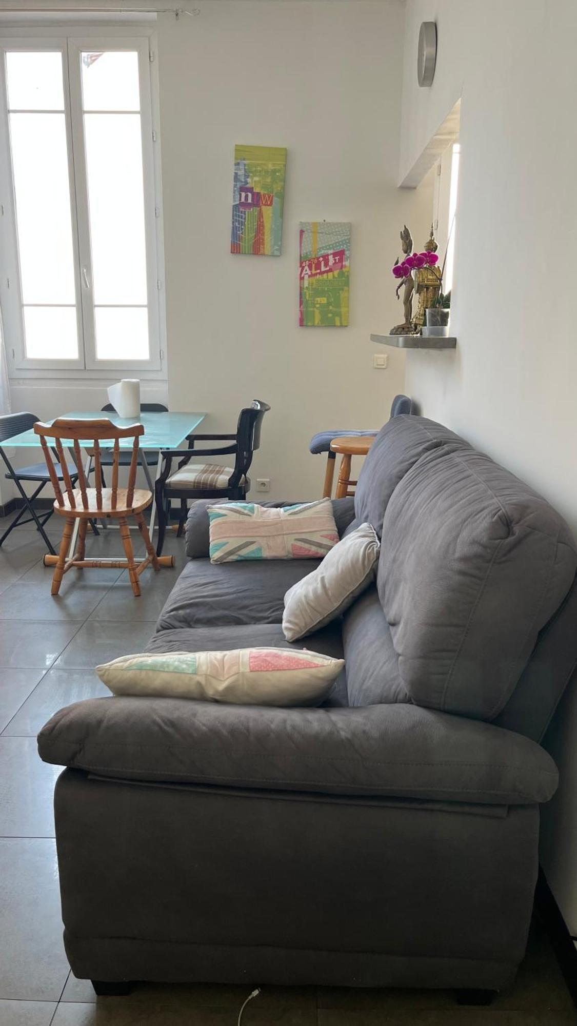 Two Bedroom Near Old Town Apartment *